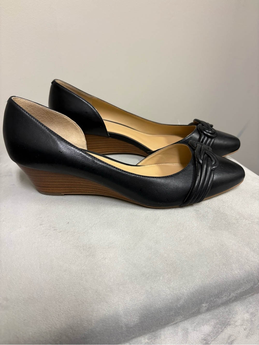 Talbots Black Pointed-Toe Knot-Detail Wedge Pumps
